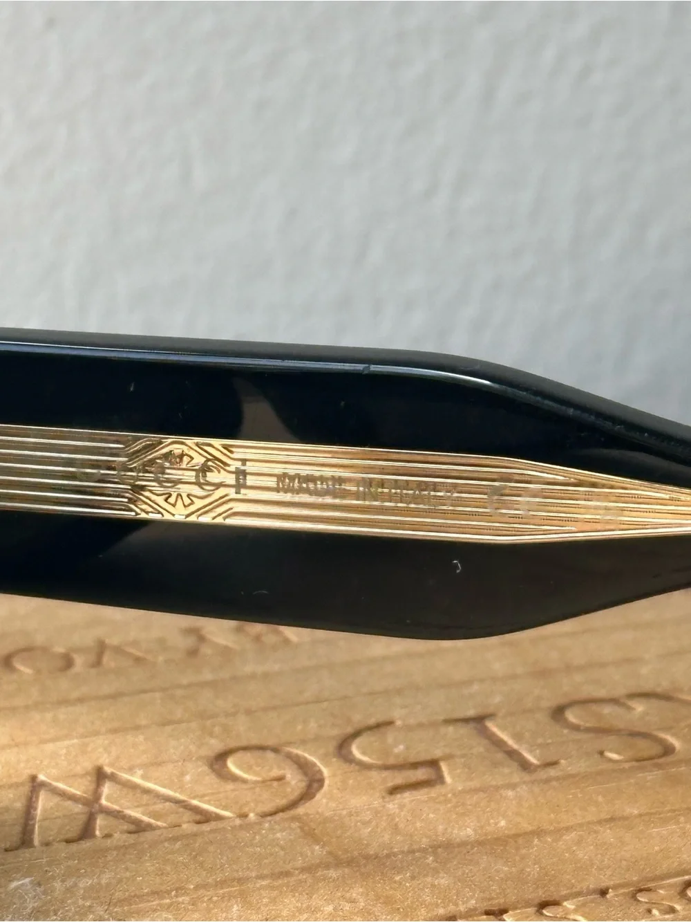 Gucci Black Oval Sunglasses with Dark Lenses GG1527S